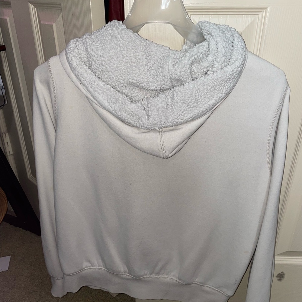 Warm Jacket - Picture 2 of 3